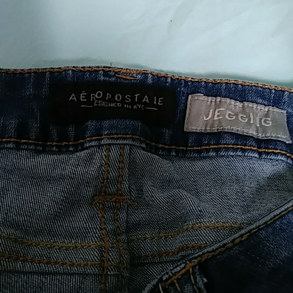 Jeans - Picture 2 of 3